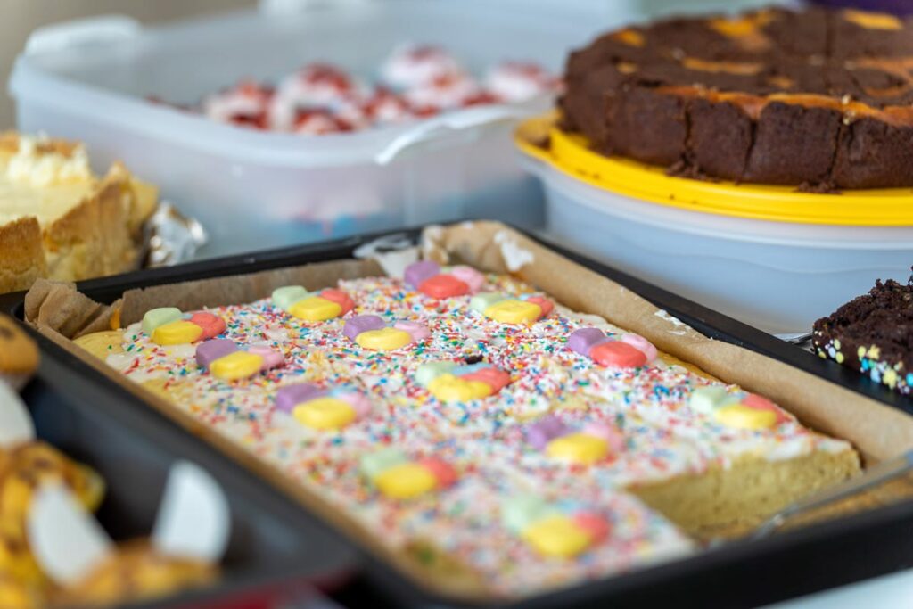 Ein Stück vom Kuchen - Elternmitarbeit an der Katholischen Grundschule Celle.