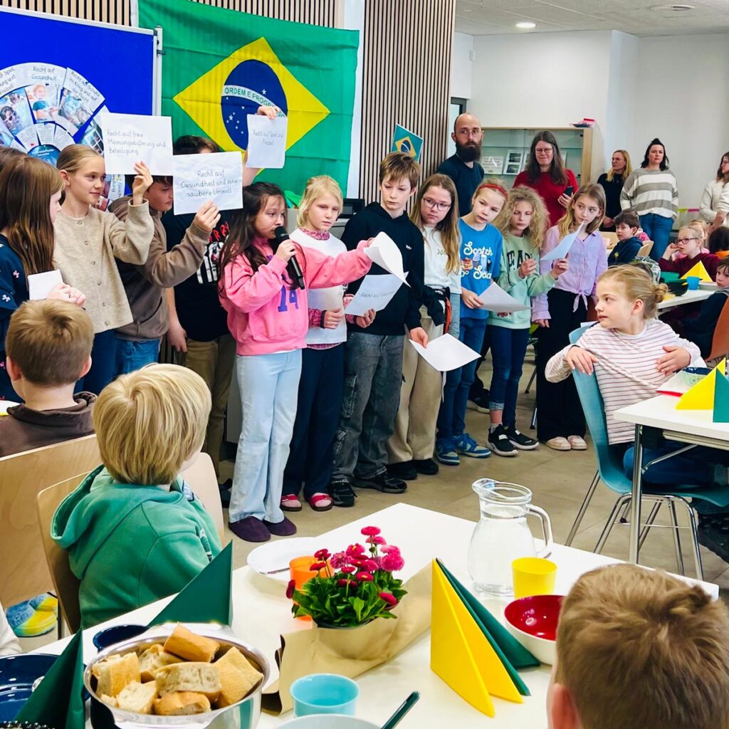 Fastensuppenessen an der Katholischen Grundschule Celle